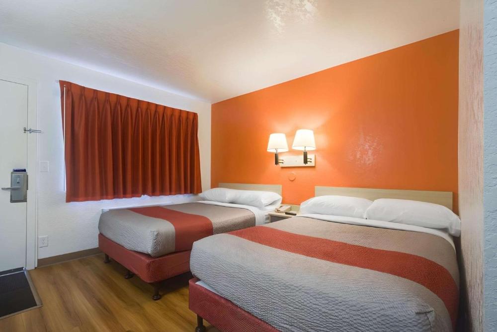 Quadruple Room - Non Smoking interior